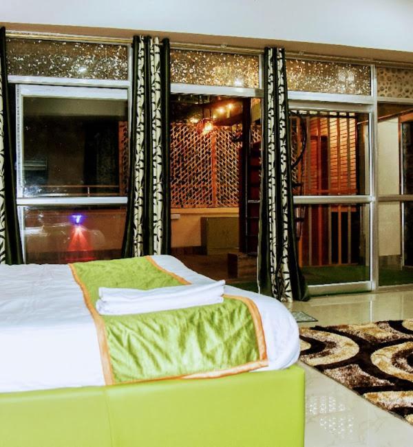 Hotel Urban Cottage 古瓦哈提 外观 照片